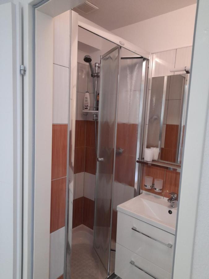 Apartments Donella Umag Exterior foto